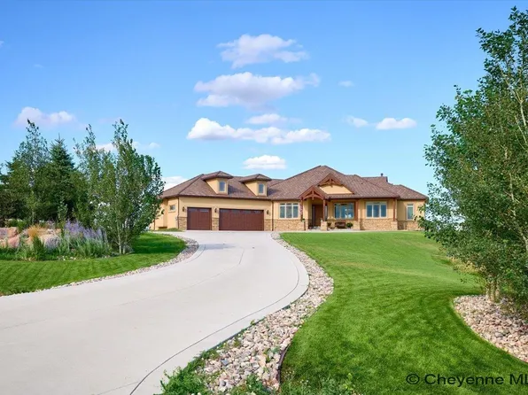 1815 Black Bear Ct, Cheyenne, WY 82009