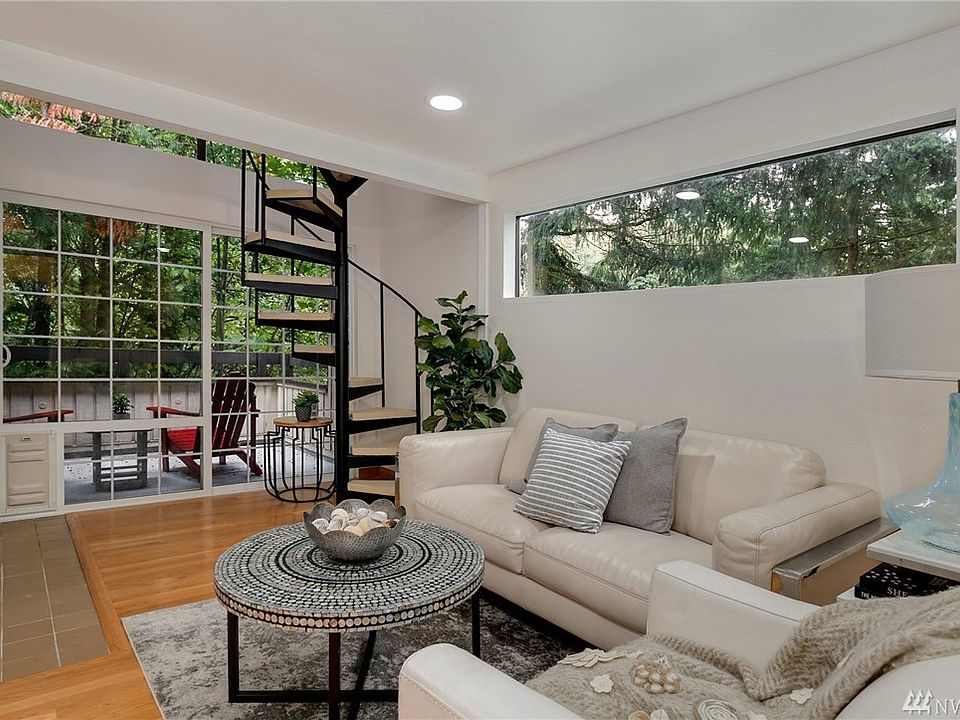 1st image of 10930 NE 37th Pl APT 3