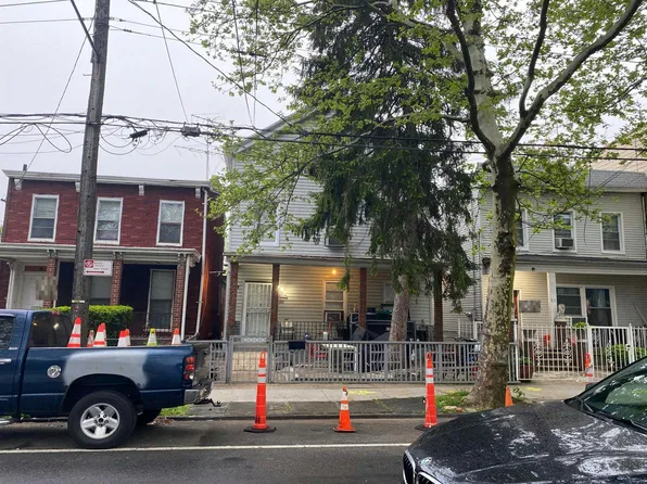 90 Miller Ave, Brooklyn, NY 11207