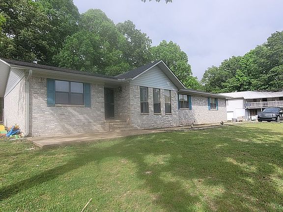2nd image of 350 Maple Springs Rd