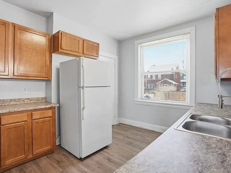 3250 Gaylord Ave #2 — Photo 14