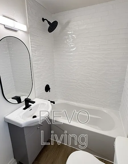 6911 Barker St #6 — Photo 5