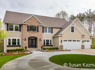 2935 Three Mile Rd NE, Grand Rapids, MI 49525