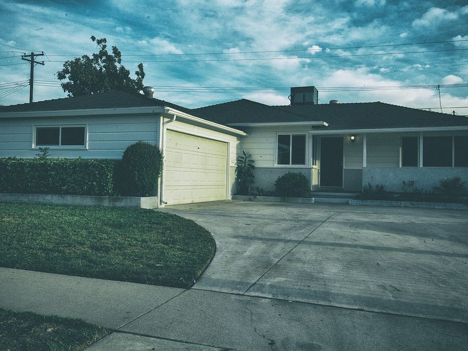 1st image of 16702 E Edna Pl