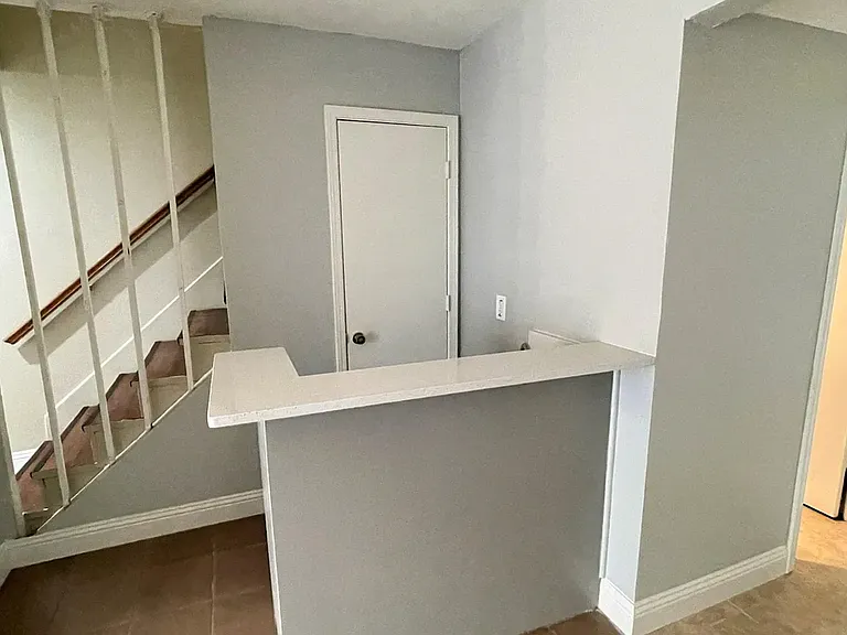 2209 Chase Ct — Photo 4