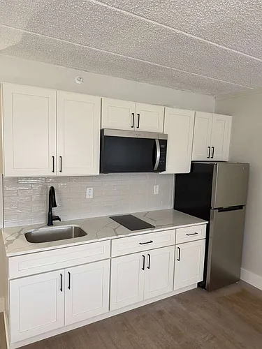 Harbor Court LLC Photo 1