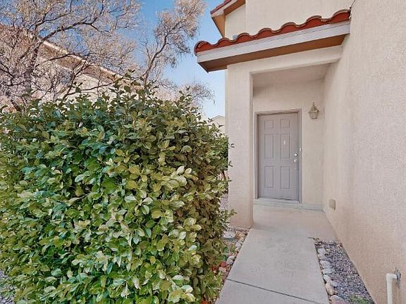3rd image of 7644 Calle Comodo NE