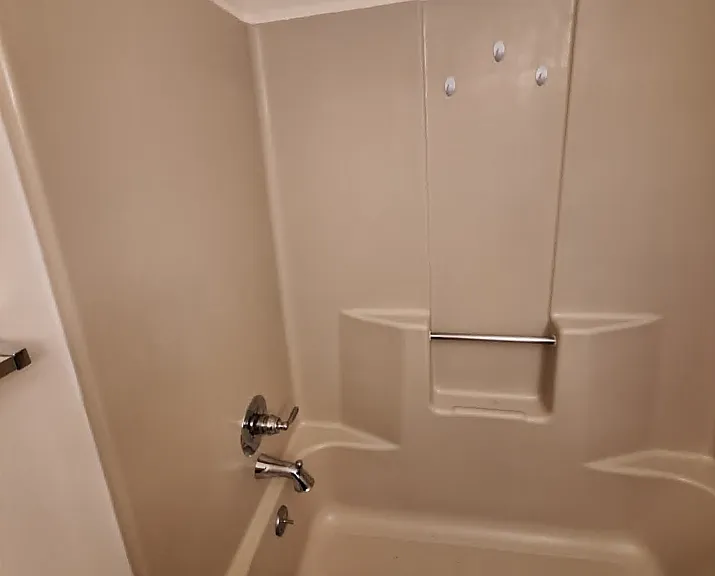 364 N Broad St #8 — Photo 27