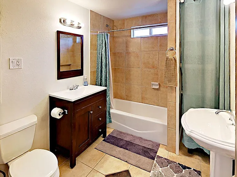 1145 Colusa St — Photo 48