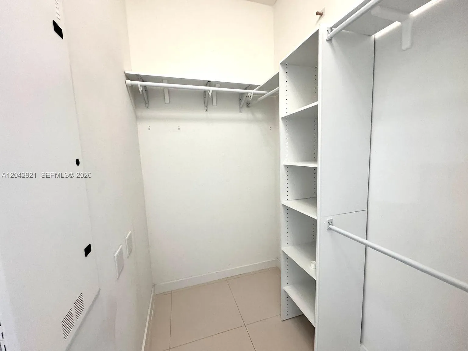 2 bed, 2.0 bath, 1244 sqft, $3,100 — Photo 3