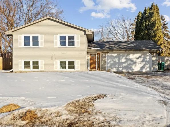 8141 5th St NE, Spring Lake Park, MN 55432