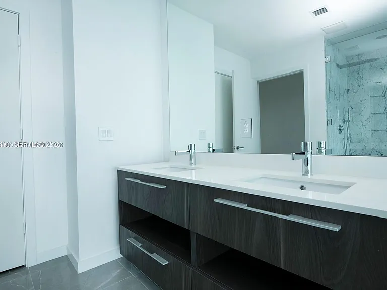 480 NE 31st St #2406 — Photo 12