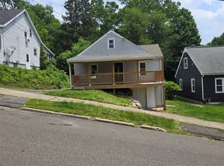 404 N Oak Ave, Endicott, NY 13760