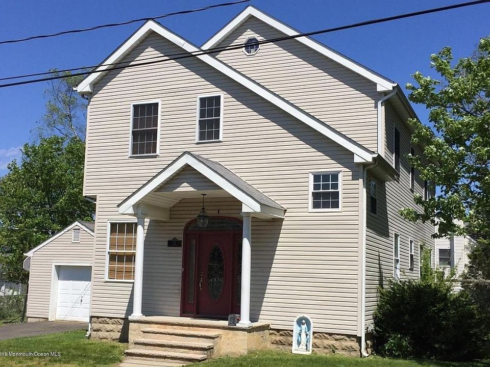 1st image of 32 Mills Ave