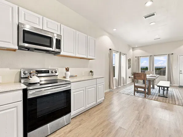 922 Pecos River Dr, Granbury, TX 76048
