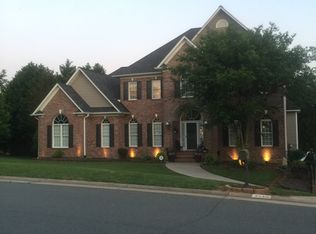 3940 Windsor Place Dr, Winston Salem, NC 27106