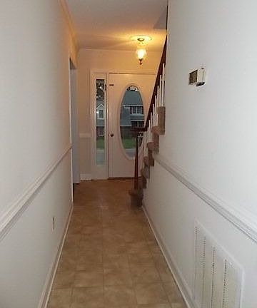 4th image of 510 E Silver Oak Dr