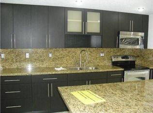 899 W 79th St, Hialeah, FL 33014