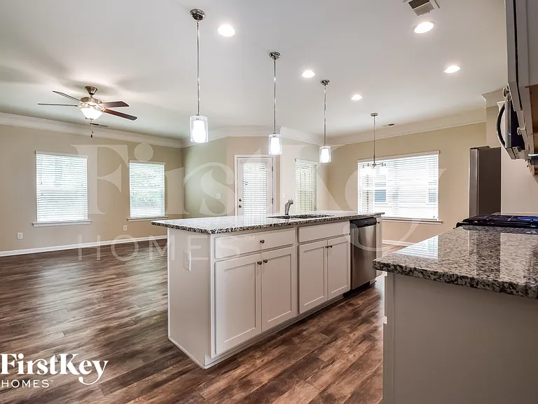 230 Hickory Commons Way — Photo 7