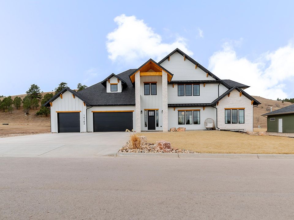 1st image of 14183 Saddle Hill Dr