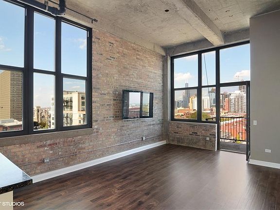 2nd image of 320 E 21st St #801