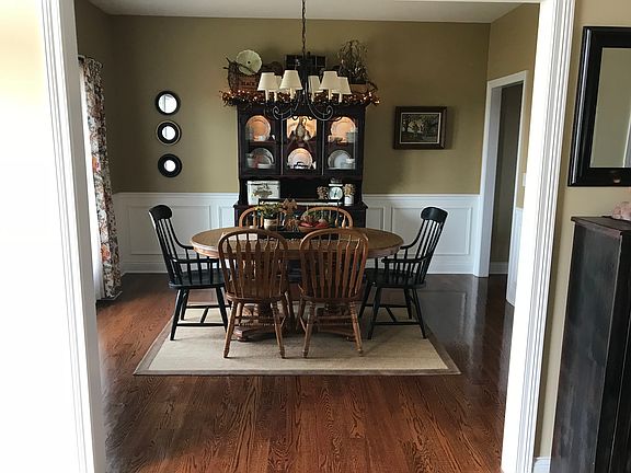 2nd image of 235 E Stone Creek Ln