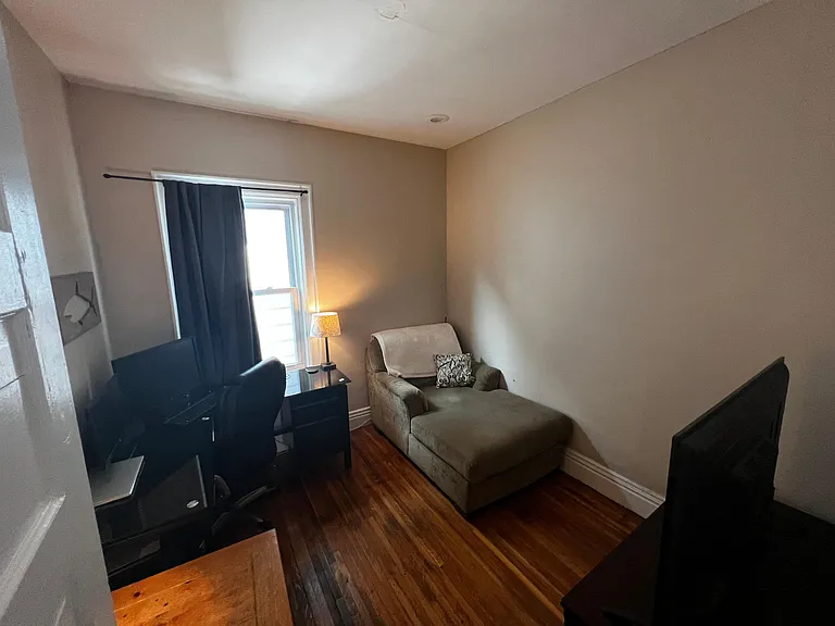 372 Baynes St #UPPER — Photo 8