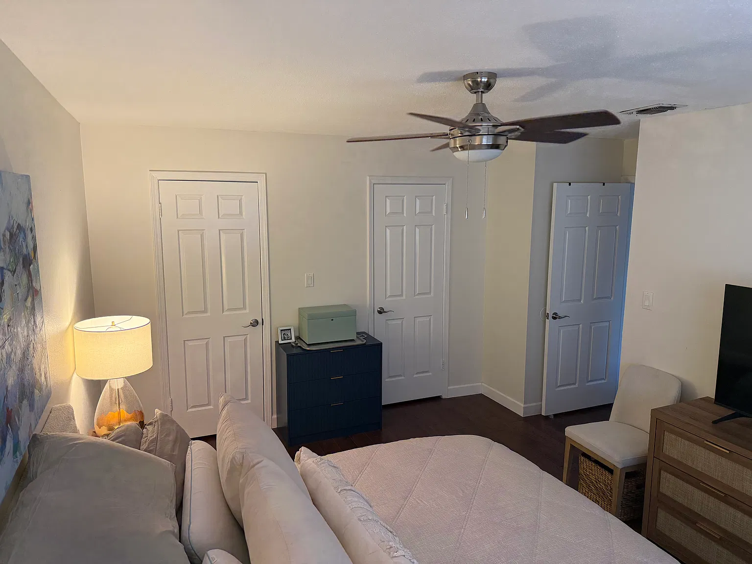 1 bed, 800 sqft, $1,150 — Photo 4