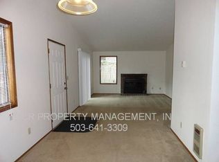 5215-5225 SW 62nd Ave, Portland, OR 97221