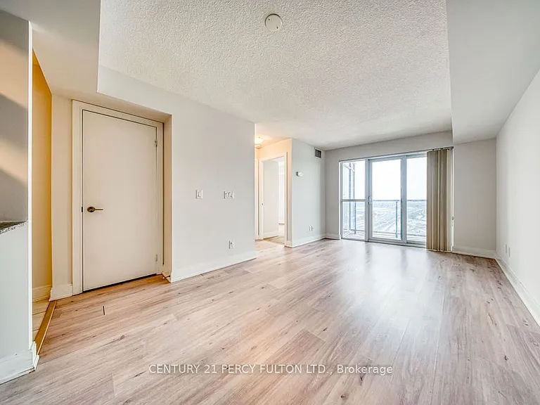 125 Village Green Sq #3105 — Photo 10