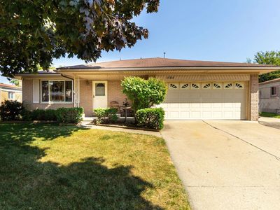 37228 Vernondrive Dr, Sterling Heights, MI, 48310