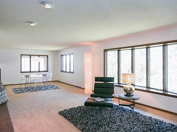 3rd image of 314 Koser Ave
