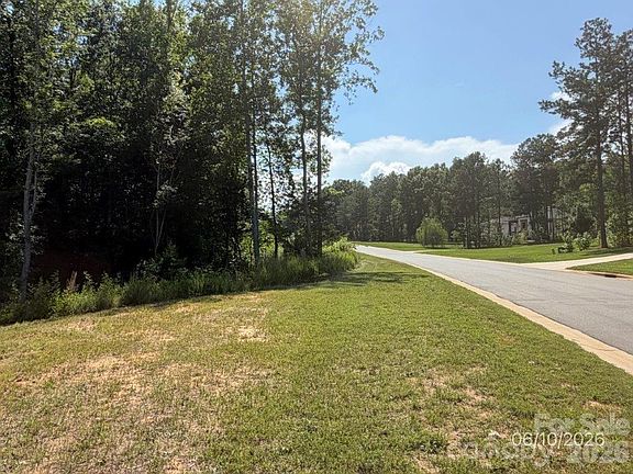 5th image of 315 Grassy Ridge Ct