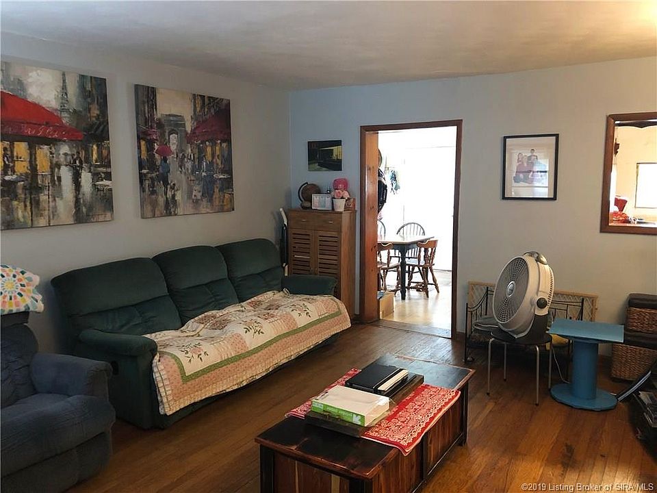 2nd image of 5485 Main St SE