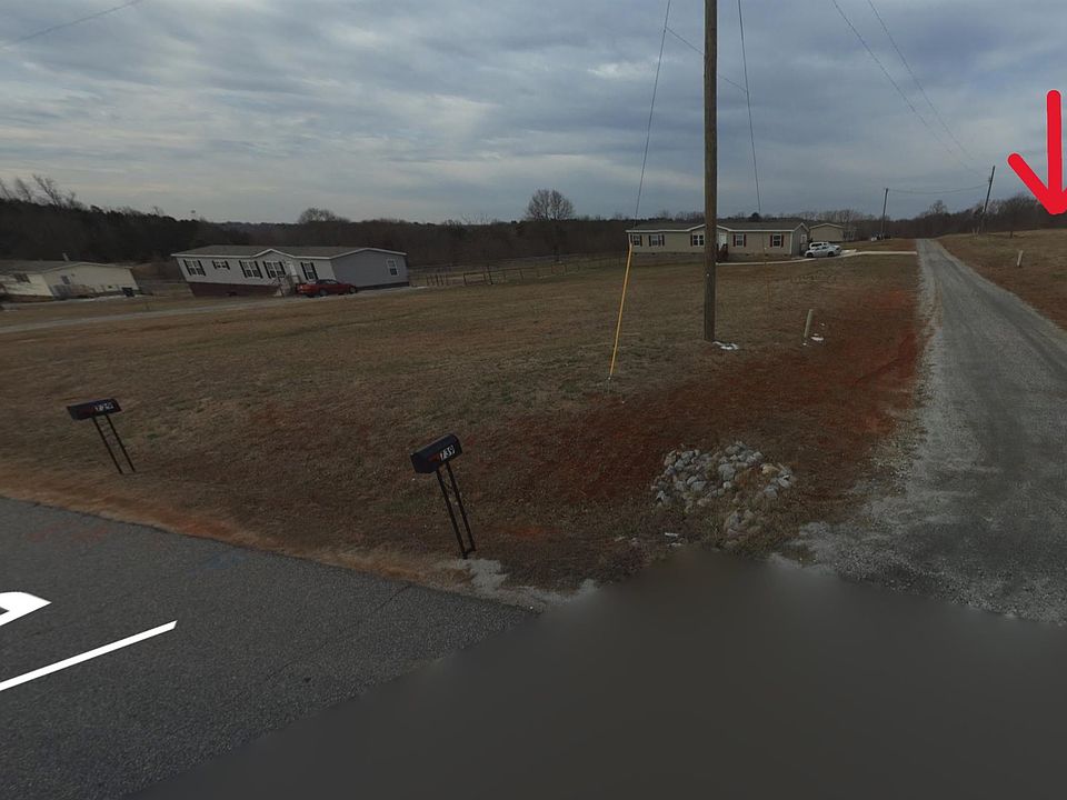 2nd image of 743 Bumblebee Ln