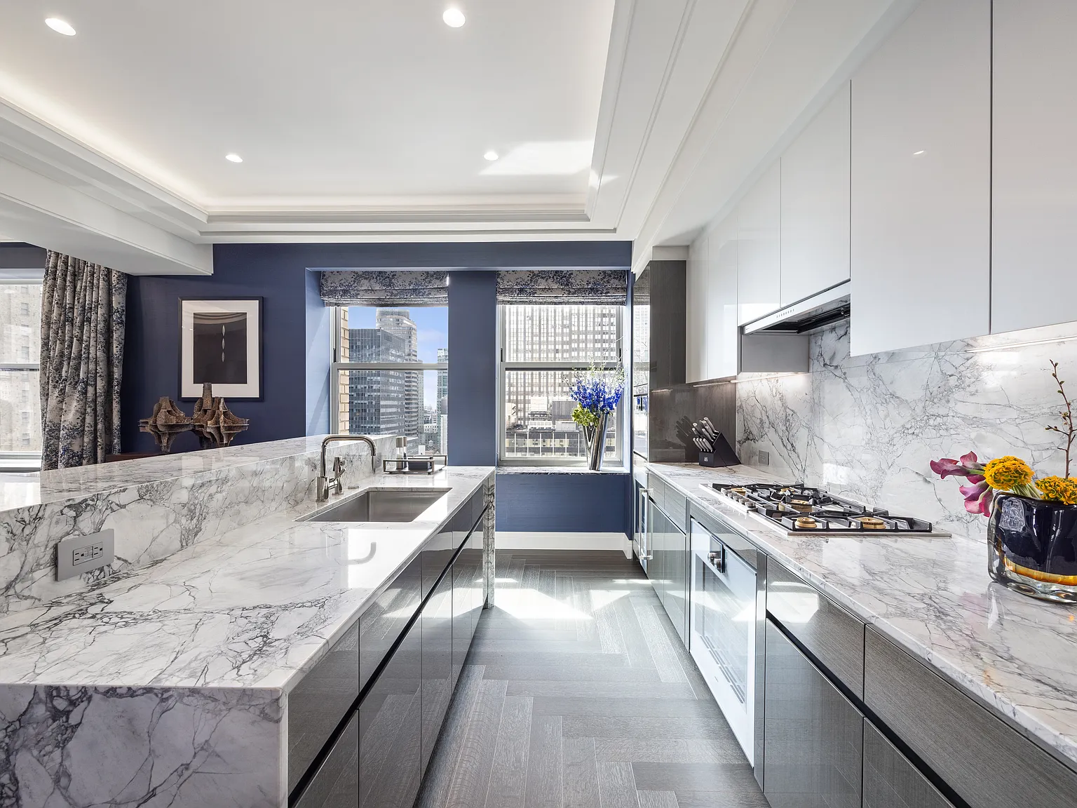 303 Park Avenue — Photo 3