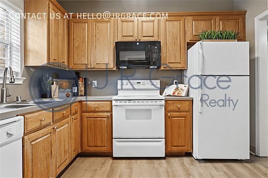 2nd image of 2418 S University Parks Dr #3A-2