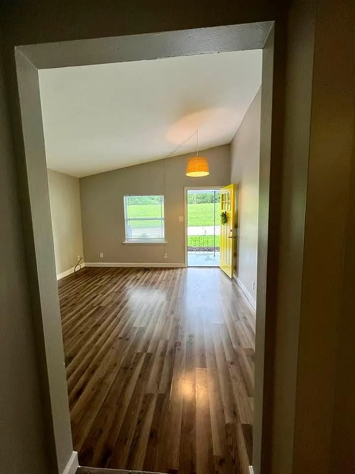 2754 McCausland Ave — Photo 4