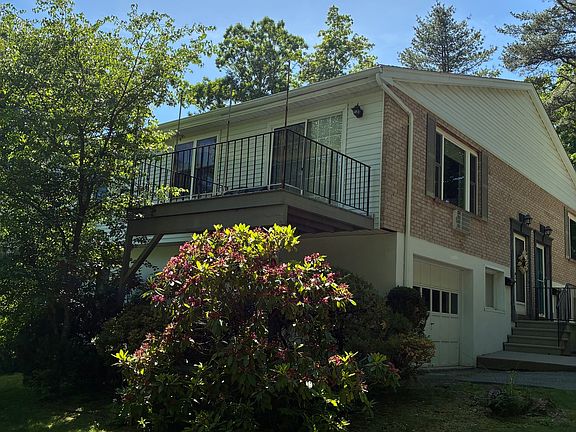 2nd image of 104 Queens Road #K104