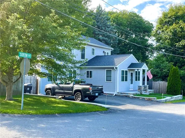 8 6th St, Warren, RI 02885