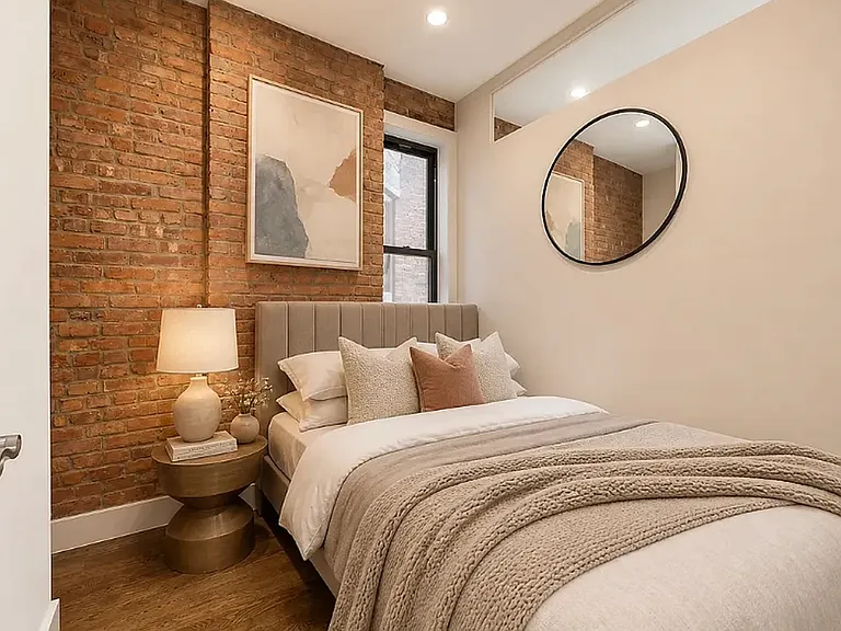 244 W 22nd St #1B — Photo 5