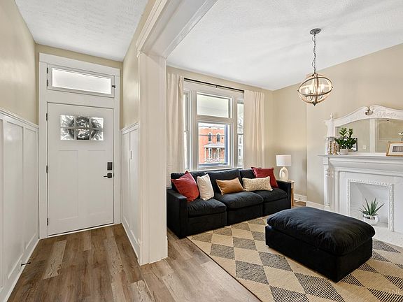 4th image of 3016 Hackberry St