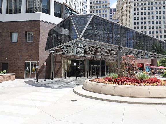 2nd image of 405 N Wabash Ave Unit 4612