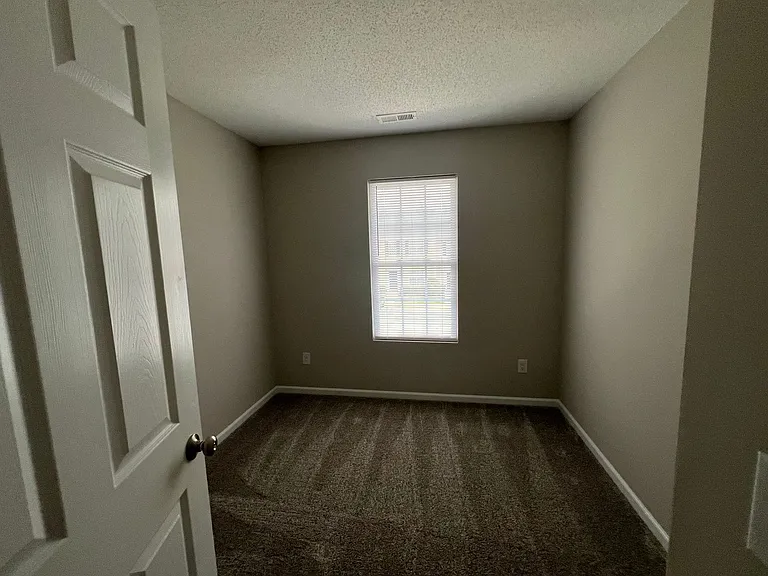 116 Baberton Dr — Photo 24