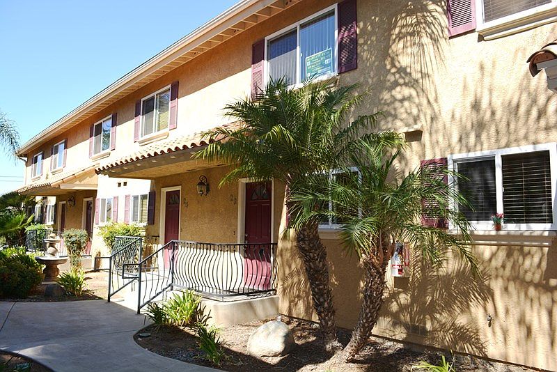 1st image of 792 N Mollison Ave Unit 23