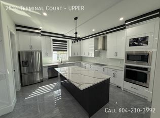 2534 Terminal Ct, Abbotsford, BC V4X 0C4