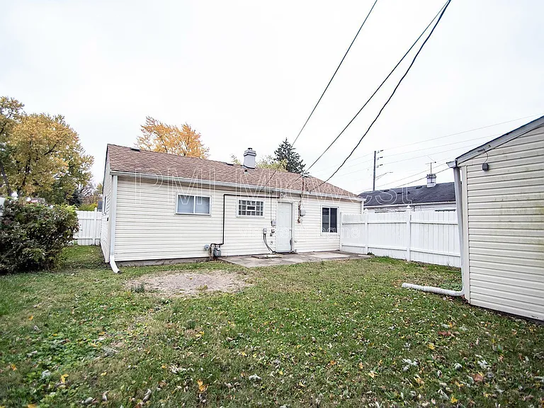 4610 Karen Dr — Photo 31