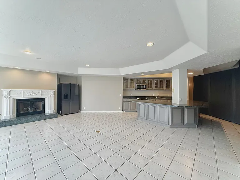 825 N Capitol Blvd — Photo 19