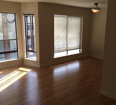 4th image of 1601 Lincoln Way APT 104