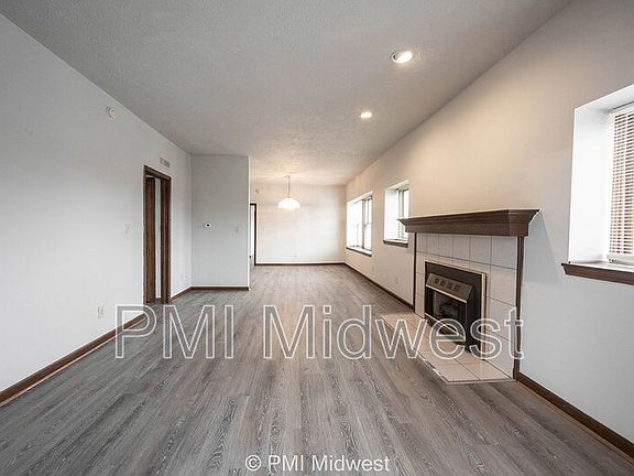 4th image of 3707 N Meridian St APT 2A